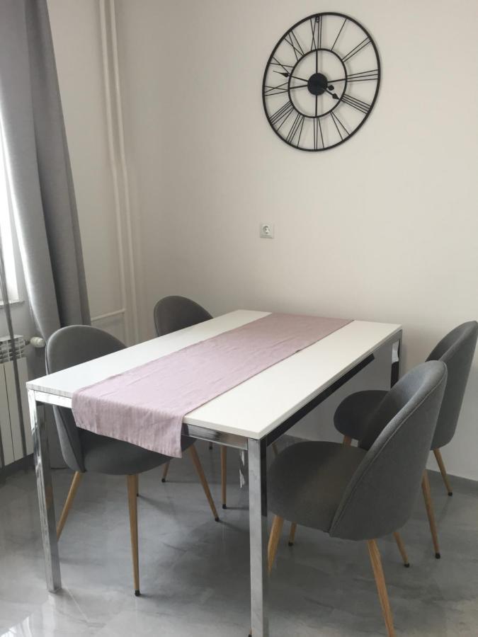 Apartman Sonas 2 With Free Private Parking Karlovac Eksteriør billede
